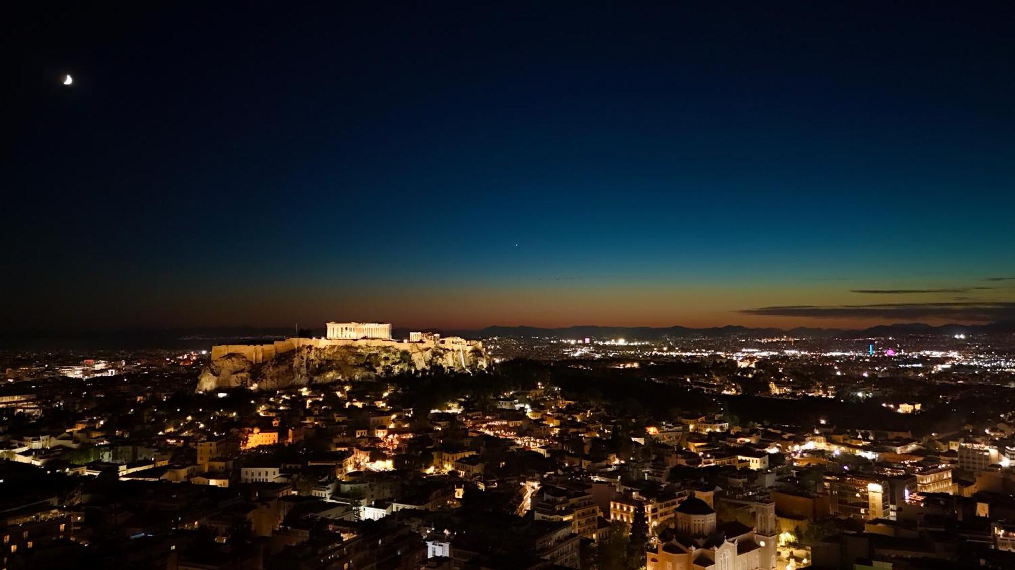 Parthenon And Syntagma Square View Apartment Atenas Exterior foto