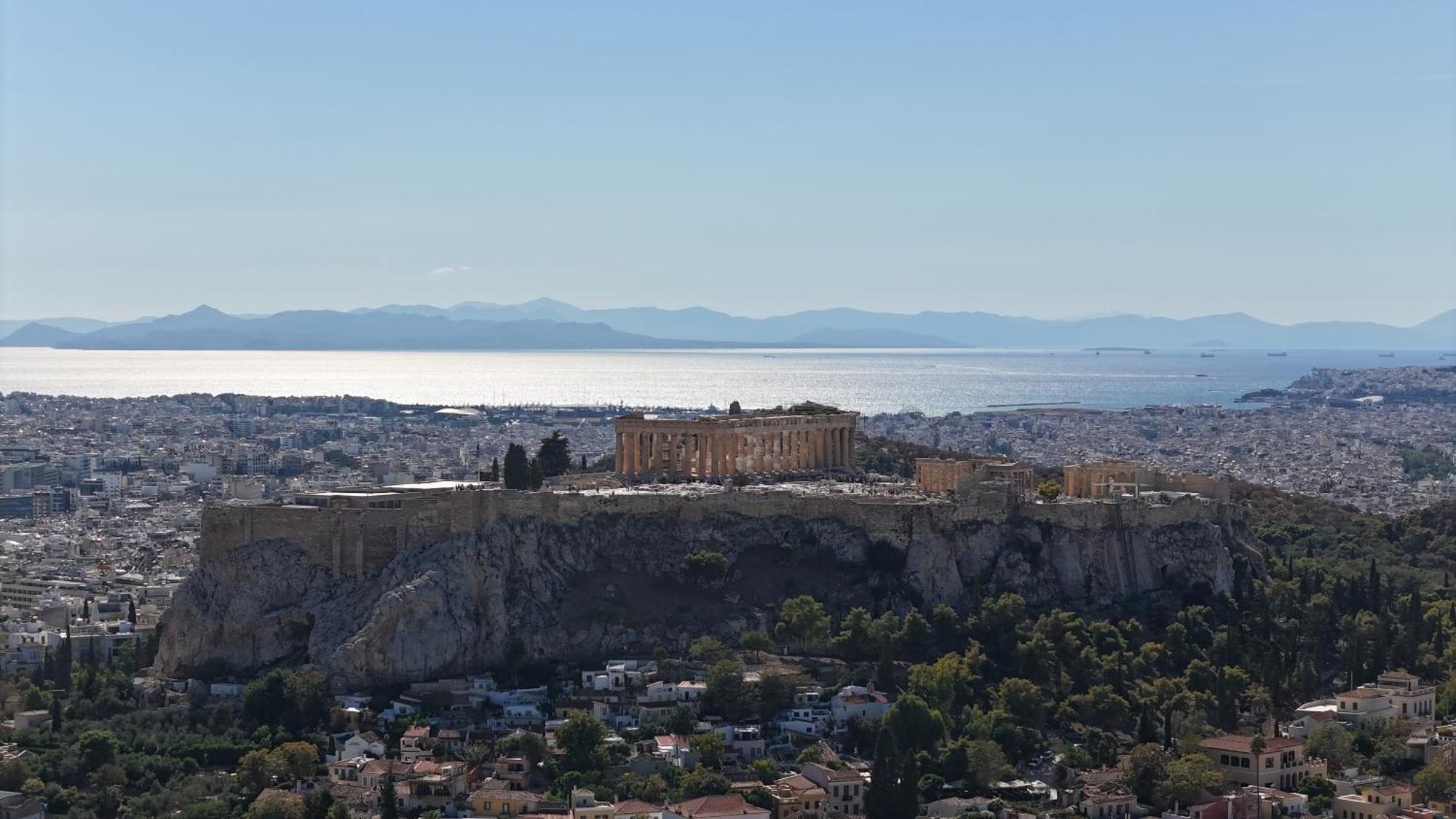 Parthenon And Syntagma Square View Apartment Atenas Exterior foto