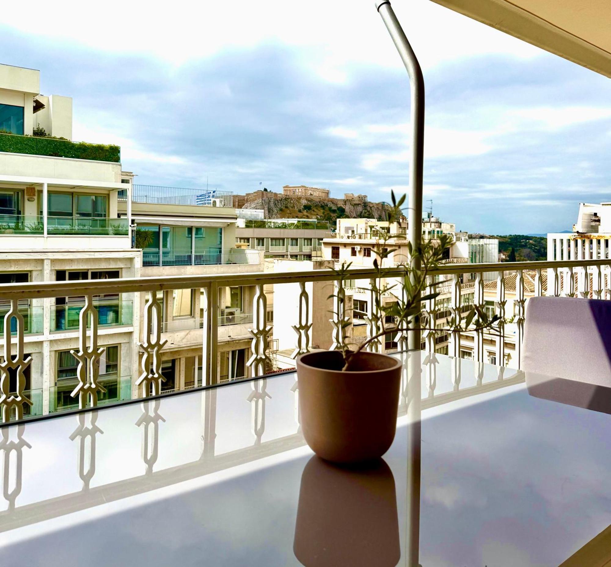 Parthenon And Syntagma Square View Apartment Atenas Exterior foto